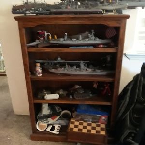 Models of different war ships